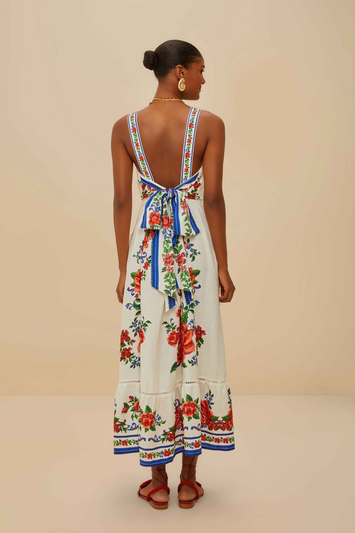 FARM Rio Off-White Flower Tapestry LENZING™ ECOVERO™ Euroflax™ Maxi Dress