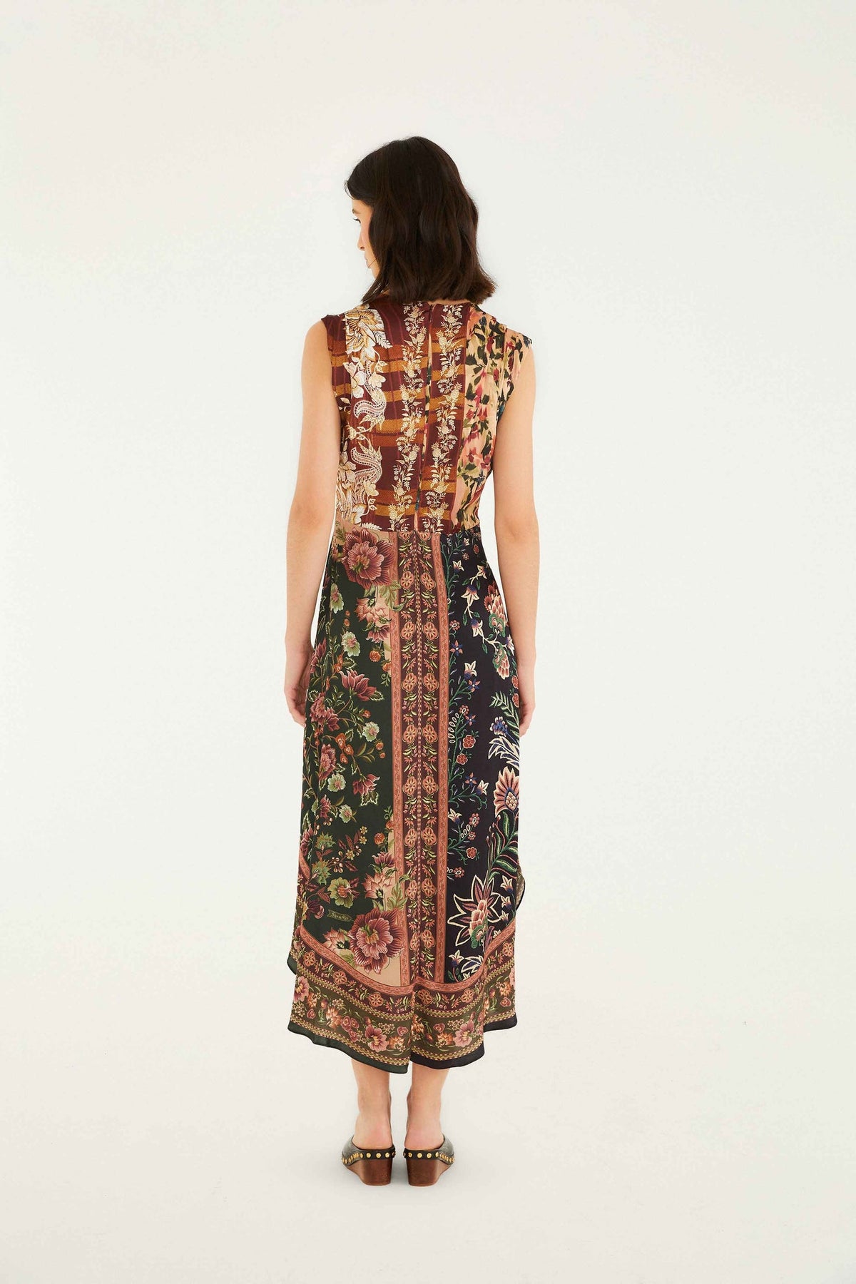 FARM Rio Mixed Winter Garden Lenzing™ Ecovero™ Viscose Sleeveless Maxi Dress | FARM Rio